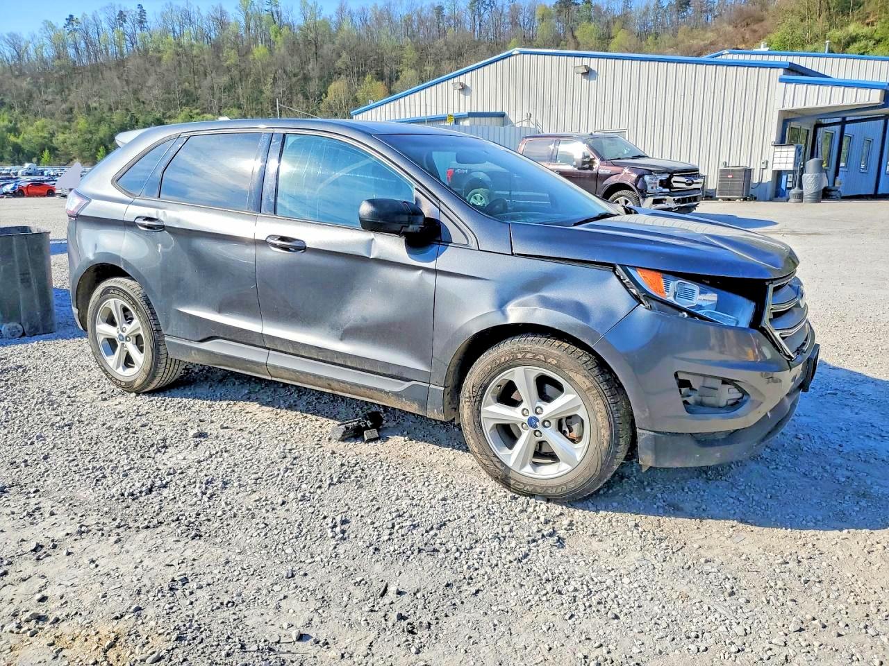 2017 FORD EDGE SE photo 7