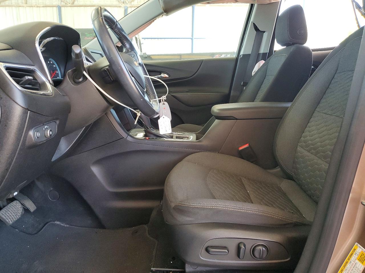 2018 CHEVROLET EQUINOX LT photo 13