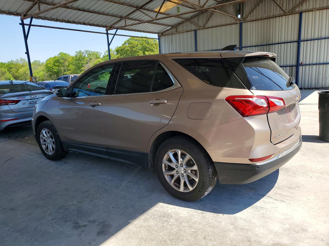 2018 CHEVROLET EQUINOX LT photo 3