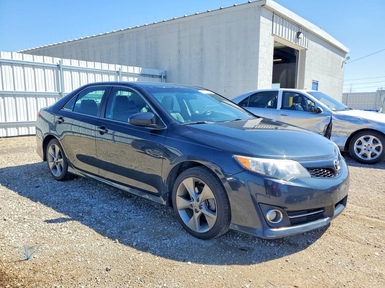 2014 TOYOTA CAMRY SE SPORT photo 4