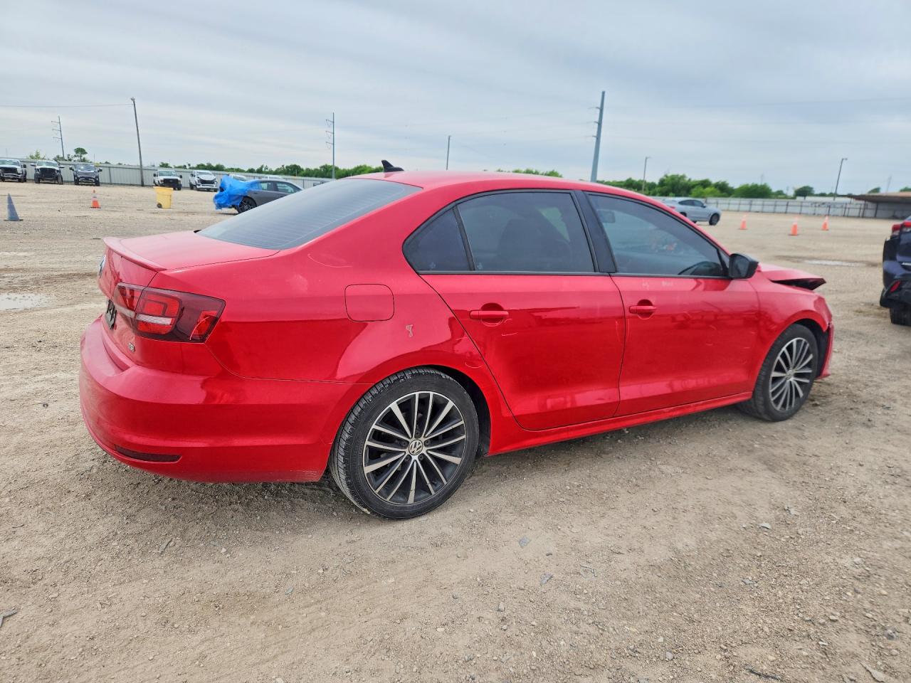 2016 VOLKSWAGEN JETTA SPORT photo 5