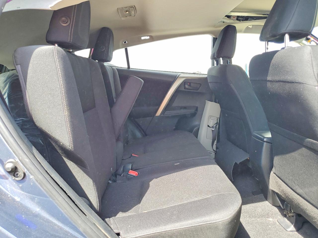 2013 TOYOTA RAV4 XLE photo 21