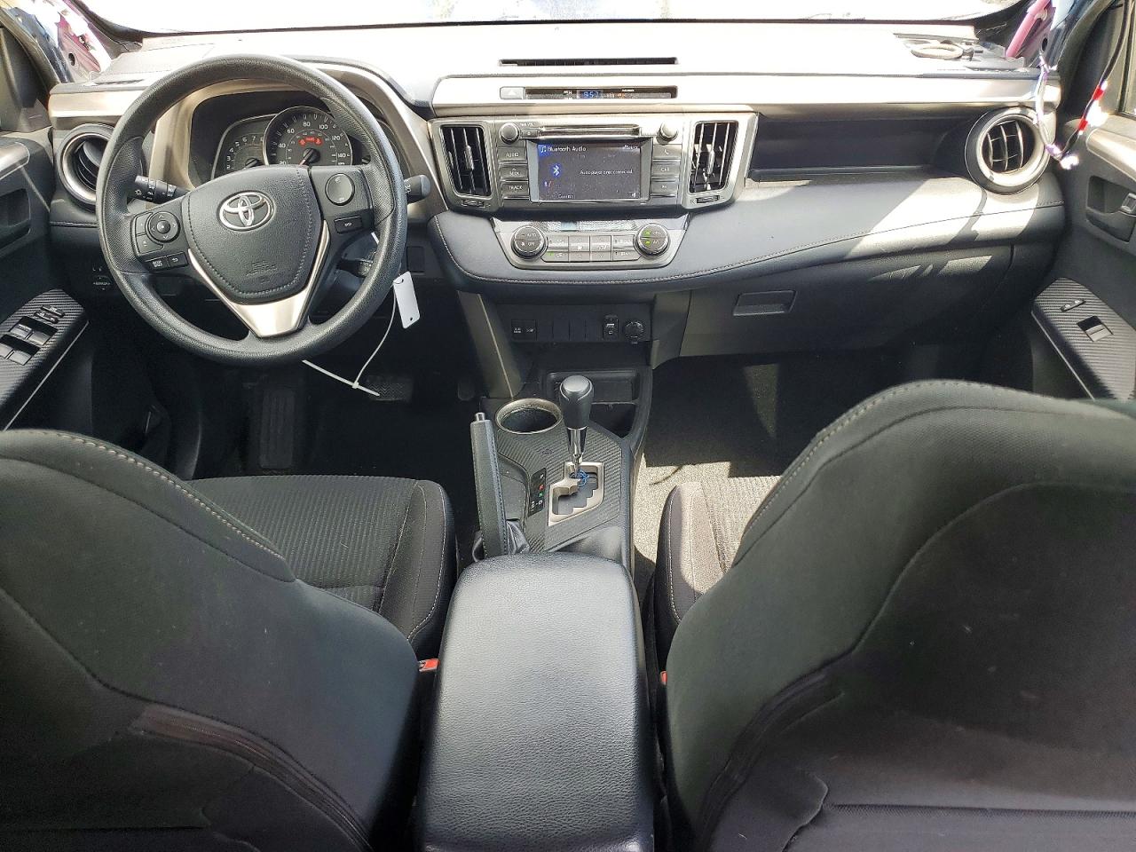 2013 TOYOTA RAV4 XLE photo 15