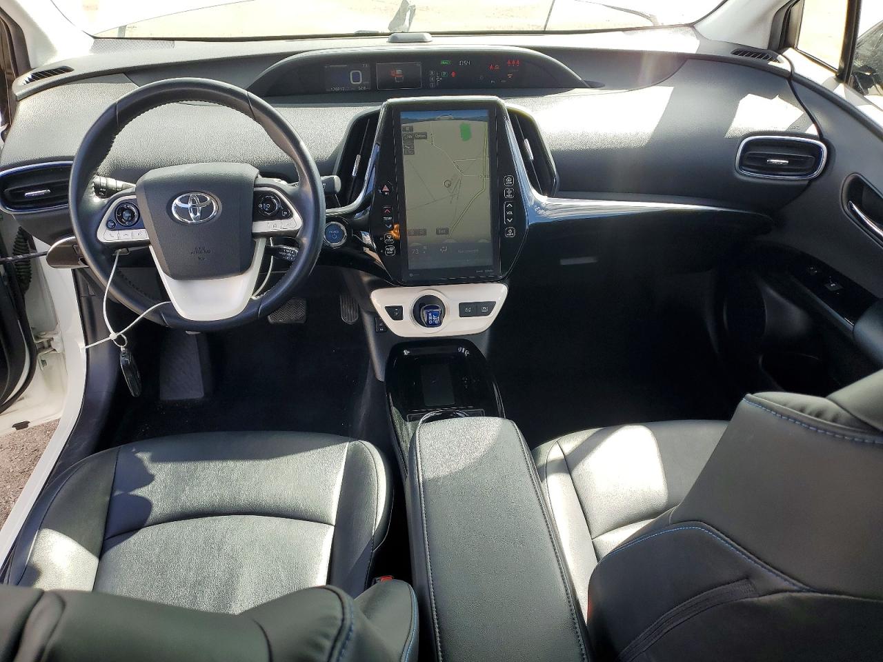 2018 TOYOTA PRIUS FOUR TOURING photo 22