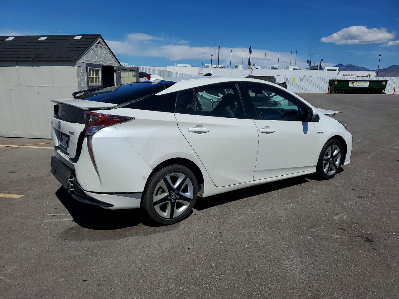 2018 TOYOTA PRIUS FOUR TOURING photo 7