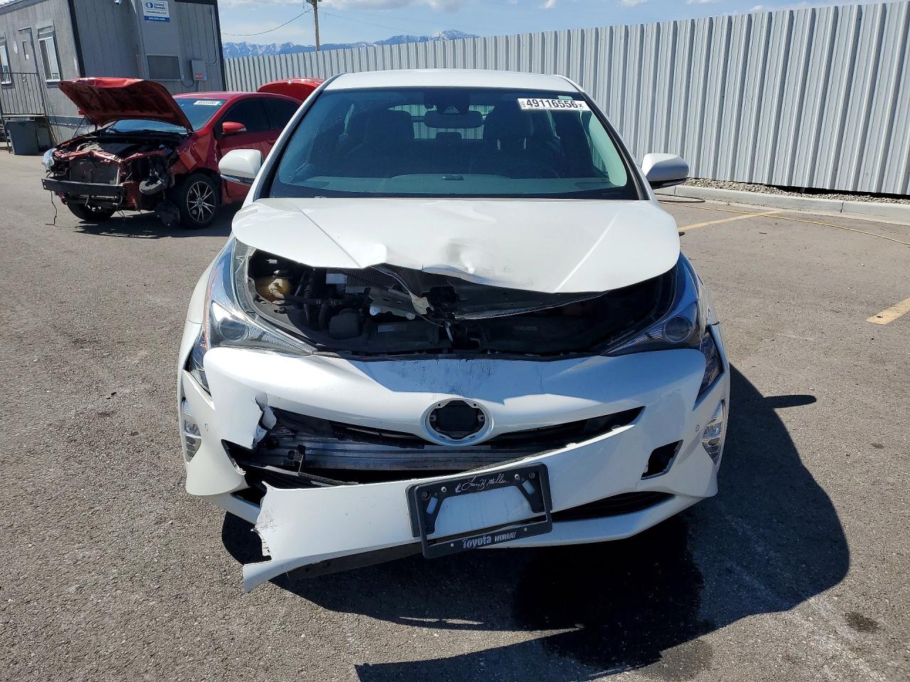 2018 TOYOTA PRIUS FOUR TOURING photo 13