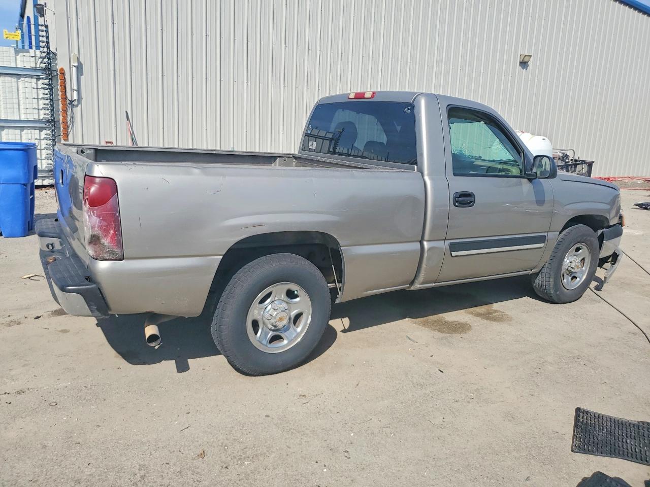 2003 CHEVROLET SILVERADO C1500 photo 5