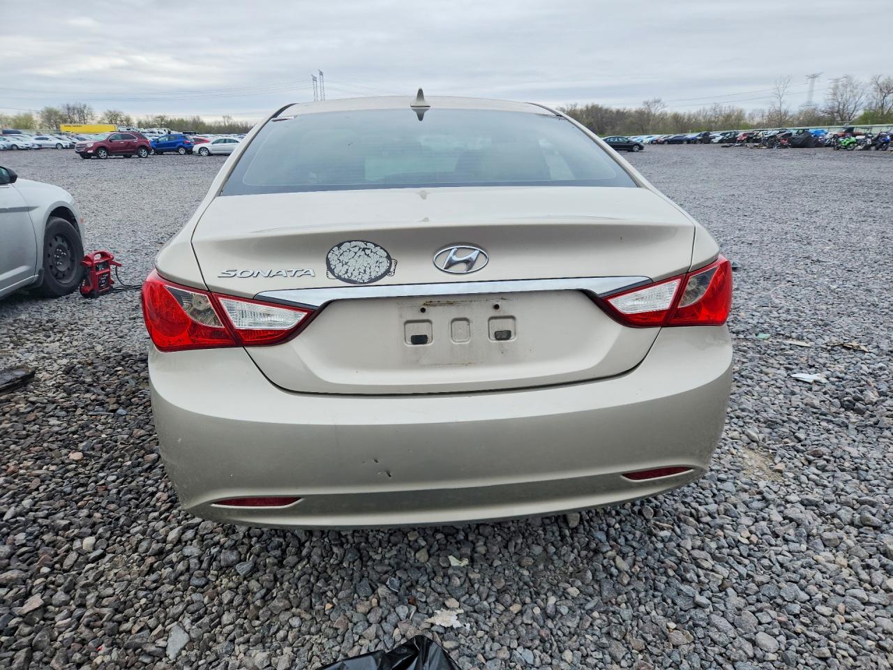 2011 HYUNDAI SONATA photo 11
