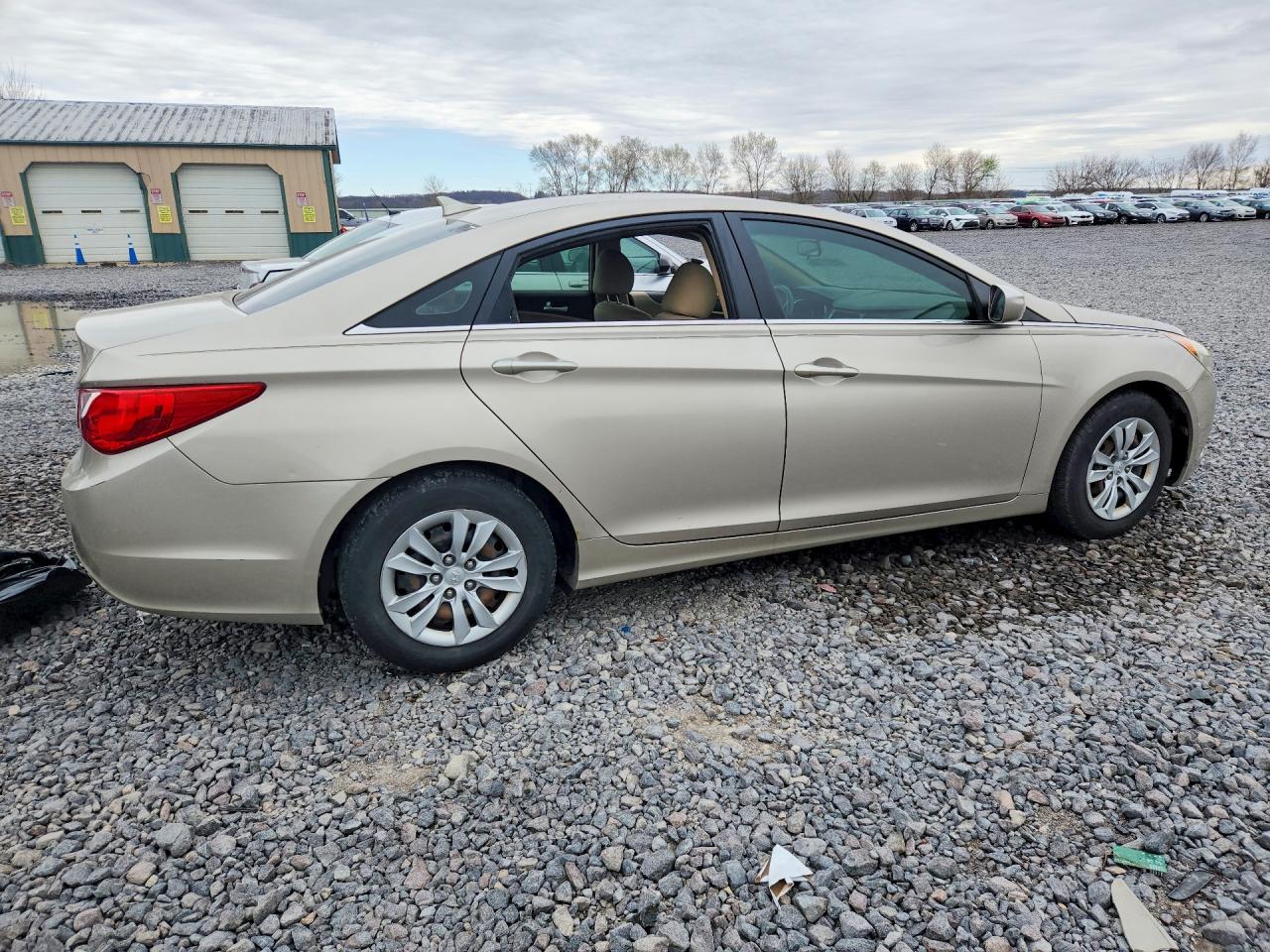2011 HYUNDAI SONATA photo 5