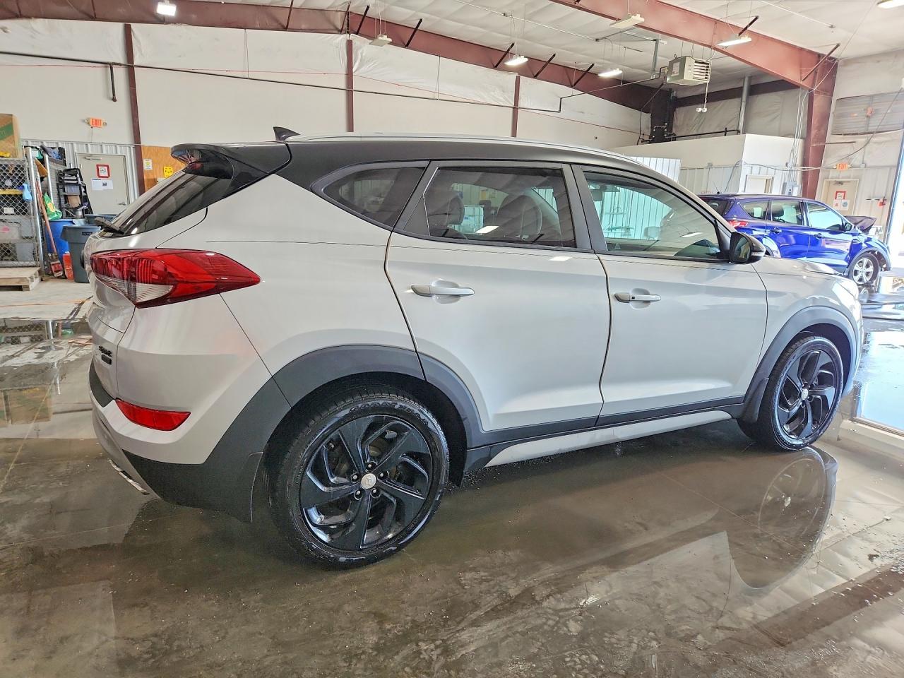 2018 HYUNDAI TUCSON SPORT photo 3