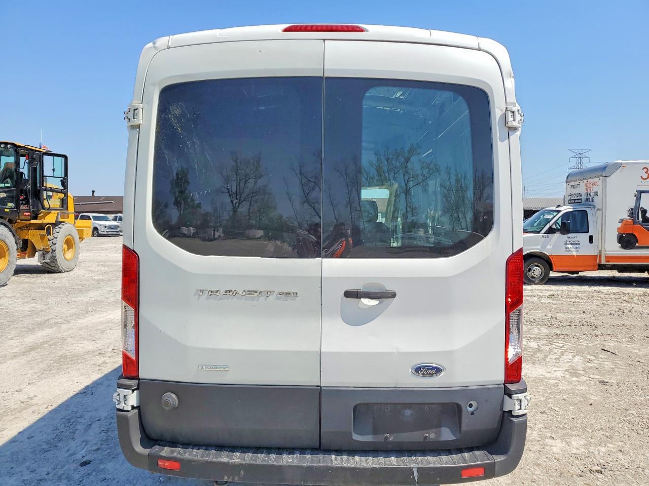 2017 FORD TRANSIT T-250 photo 16