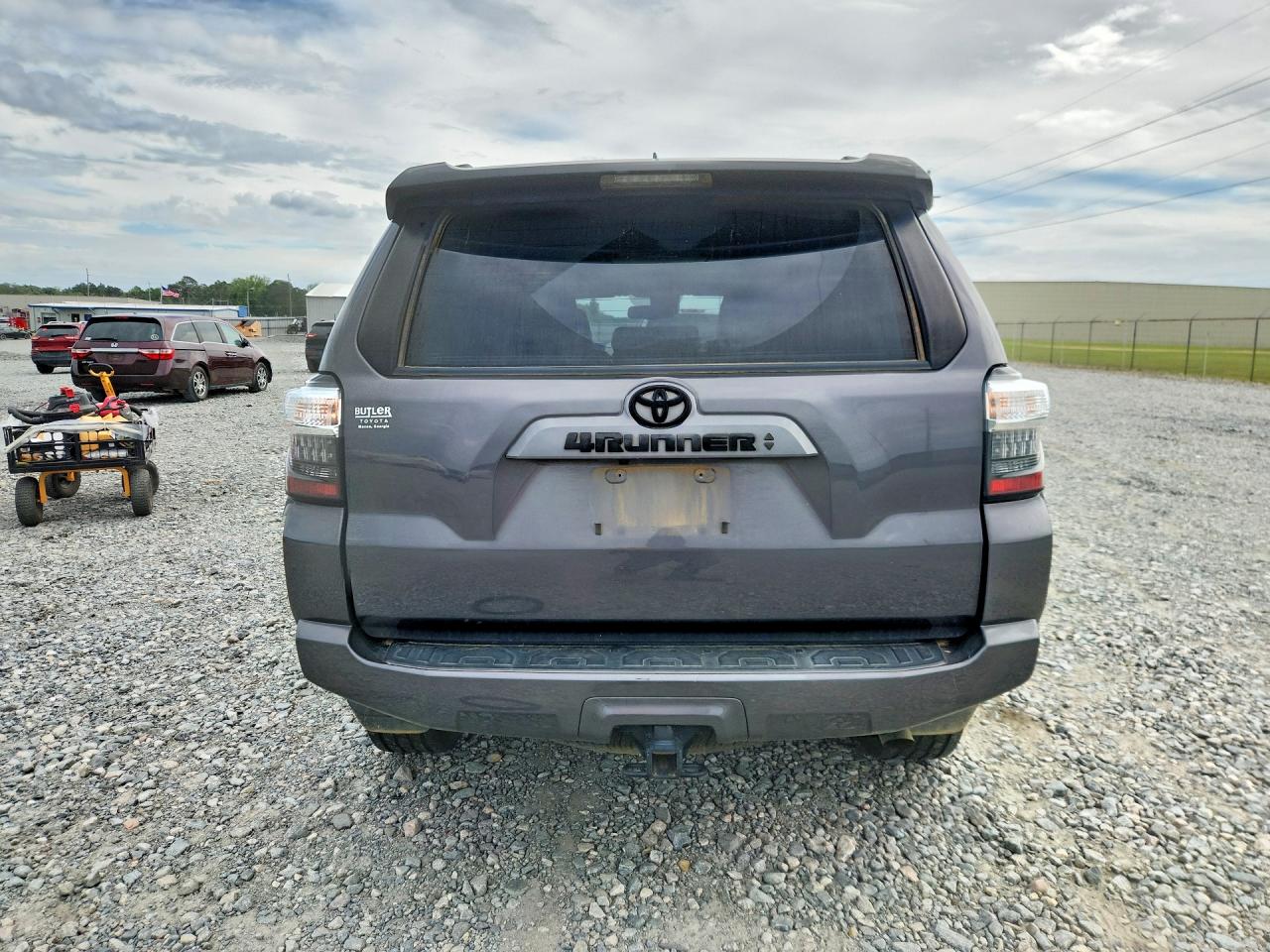 2022 TOYOTA 4RUNNER SR5 photo 11
