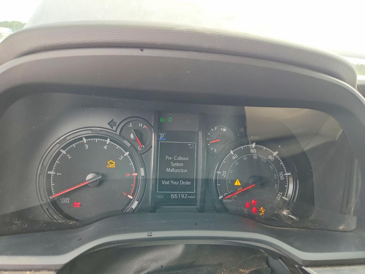 2022 TOYOTA 4RUNNER SR5 photo 17