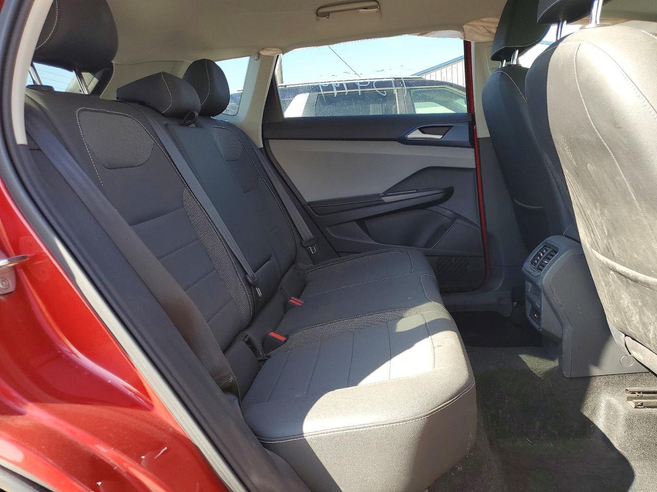 2024 VOLKSWAGEN TAOS SE photo 21
