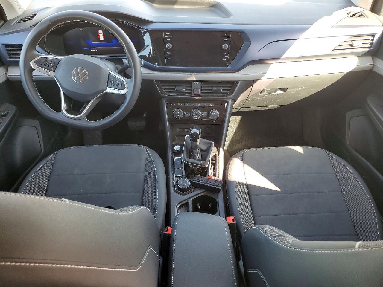 2024 VOLKSWAGEN TAOS SE photo 15