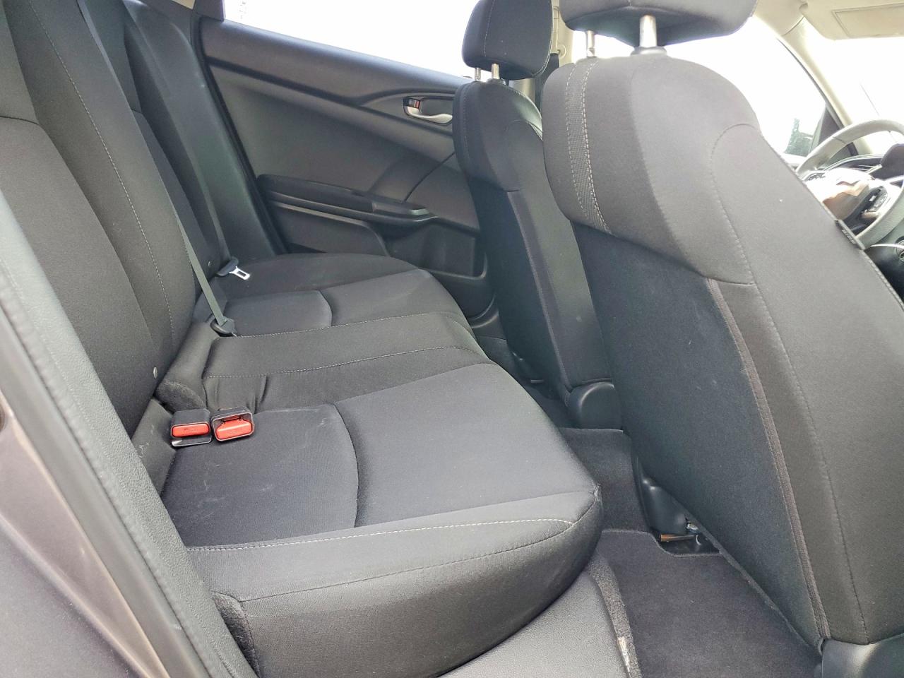 2017 HONDA CIVIC LX photo 28