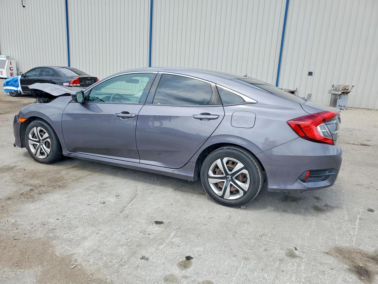 2017 HONDA CIVIC LX photo 4