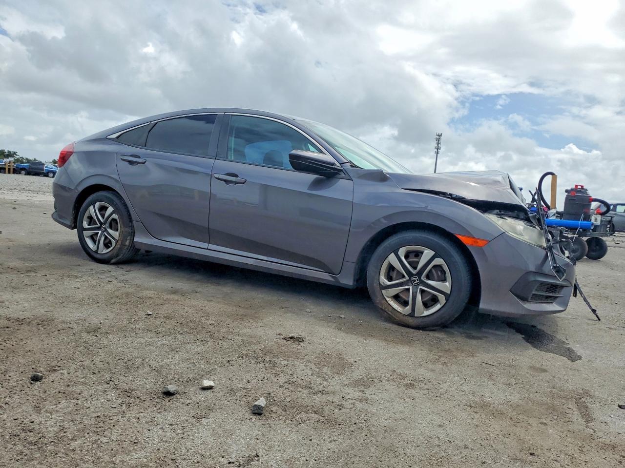 2017 HONDA CIVIC LX photo 10