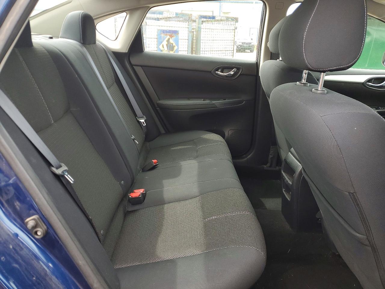 2016 NISSAN SENTRA S photo 10
