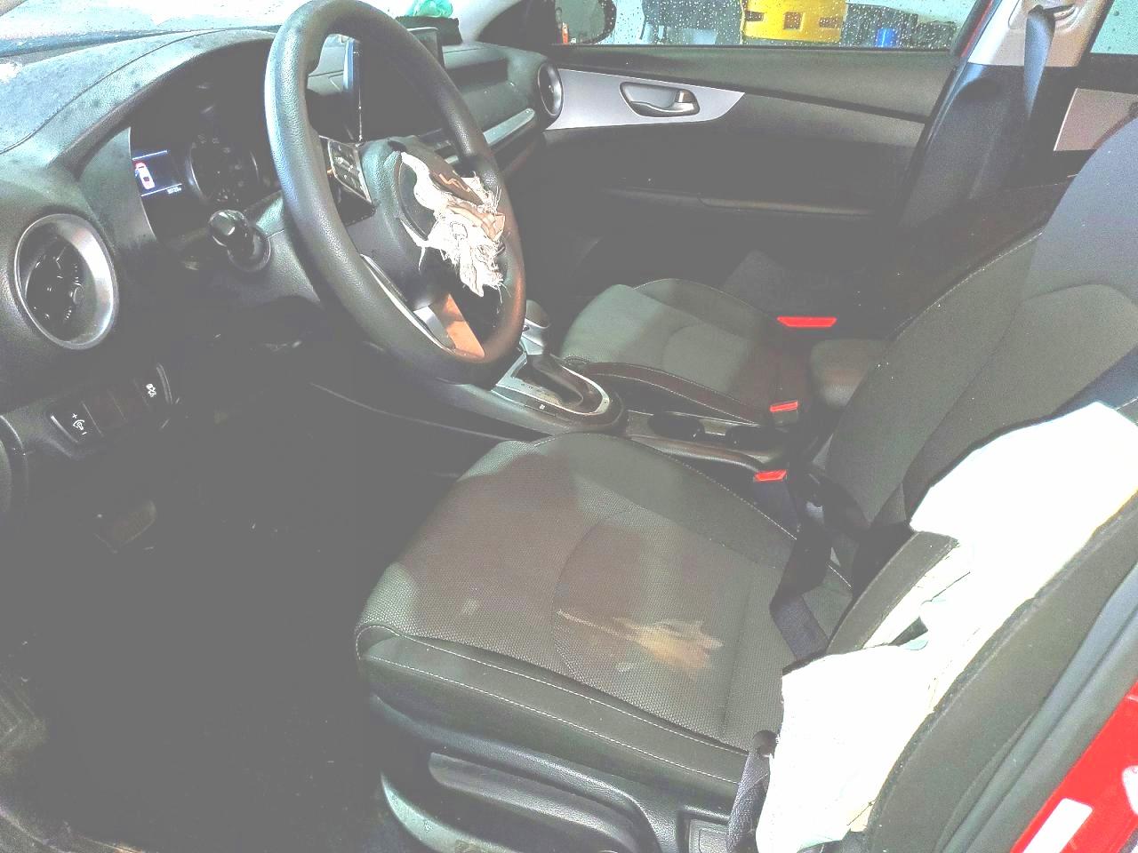 2024 KIA FORTE LXS photo 7
