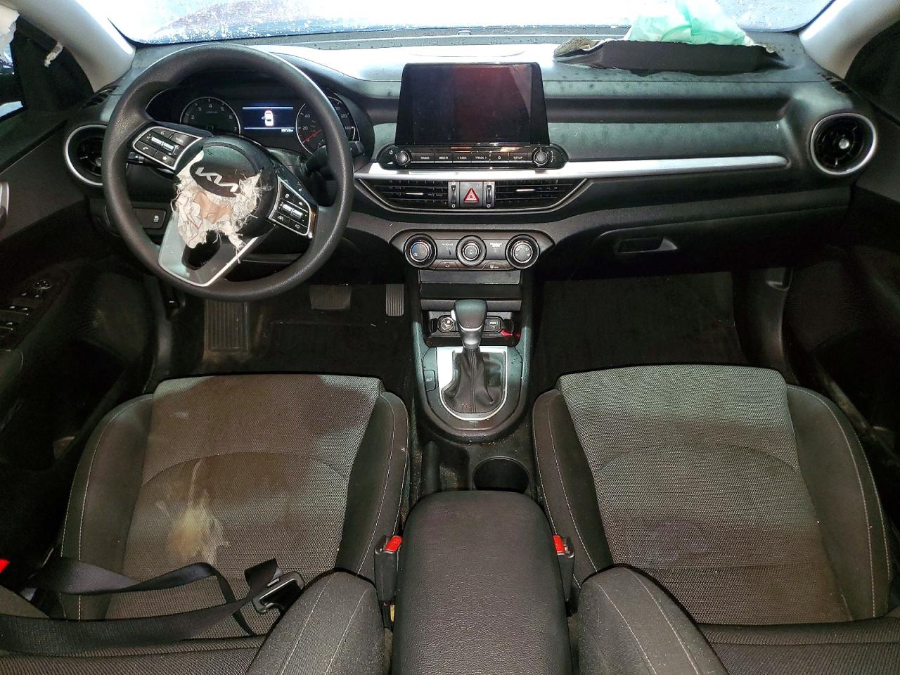 2024 KIA FORTE LXS photo 8