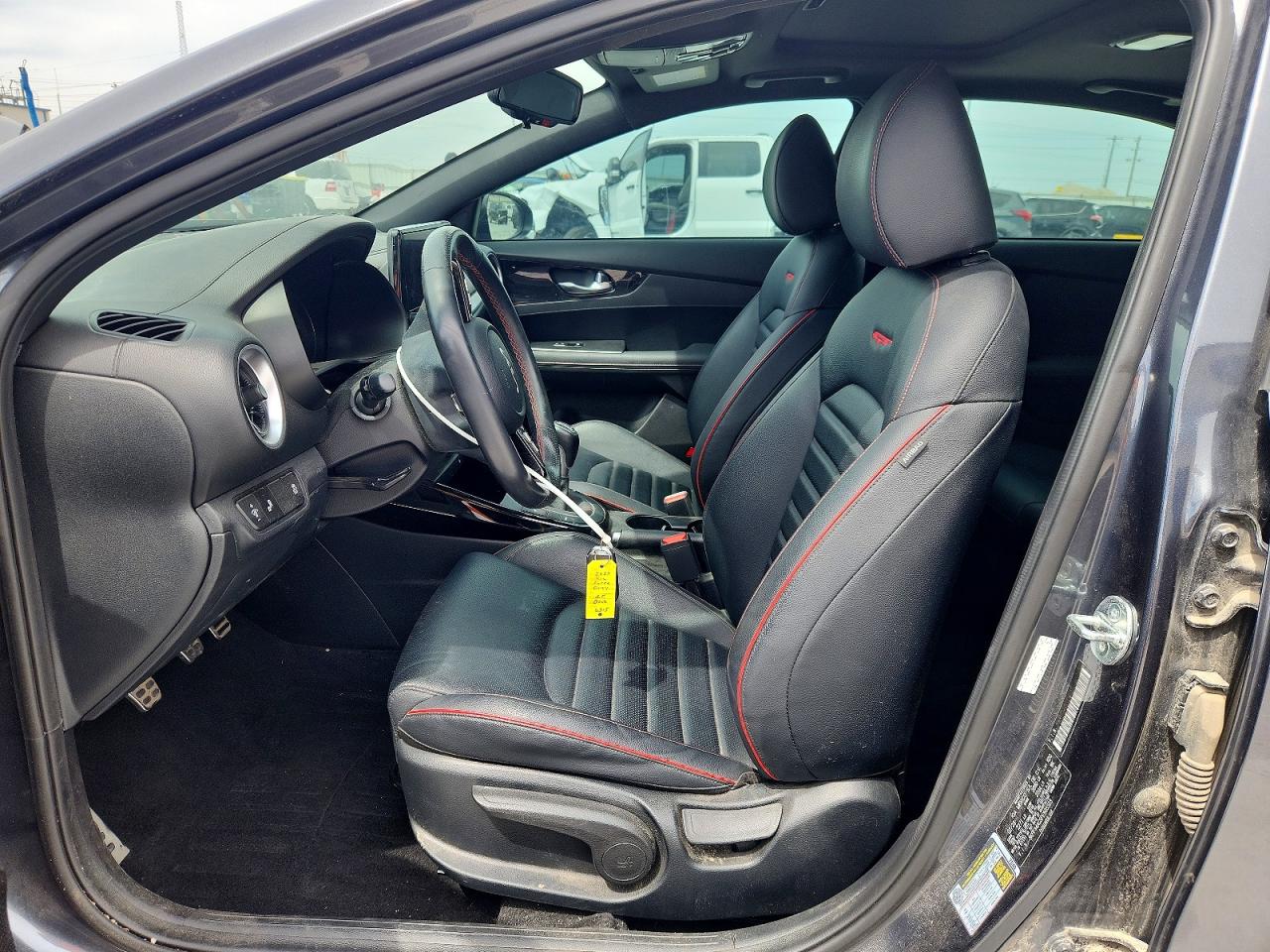 2023 KIA FORTE GT photo 13