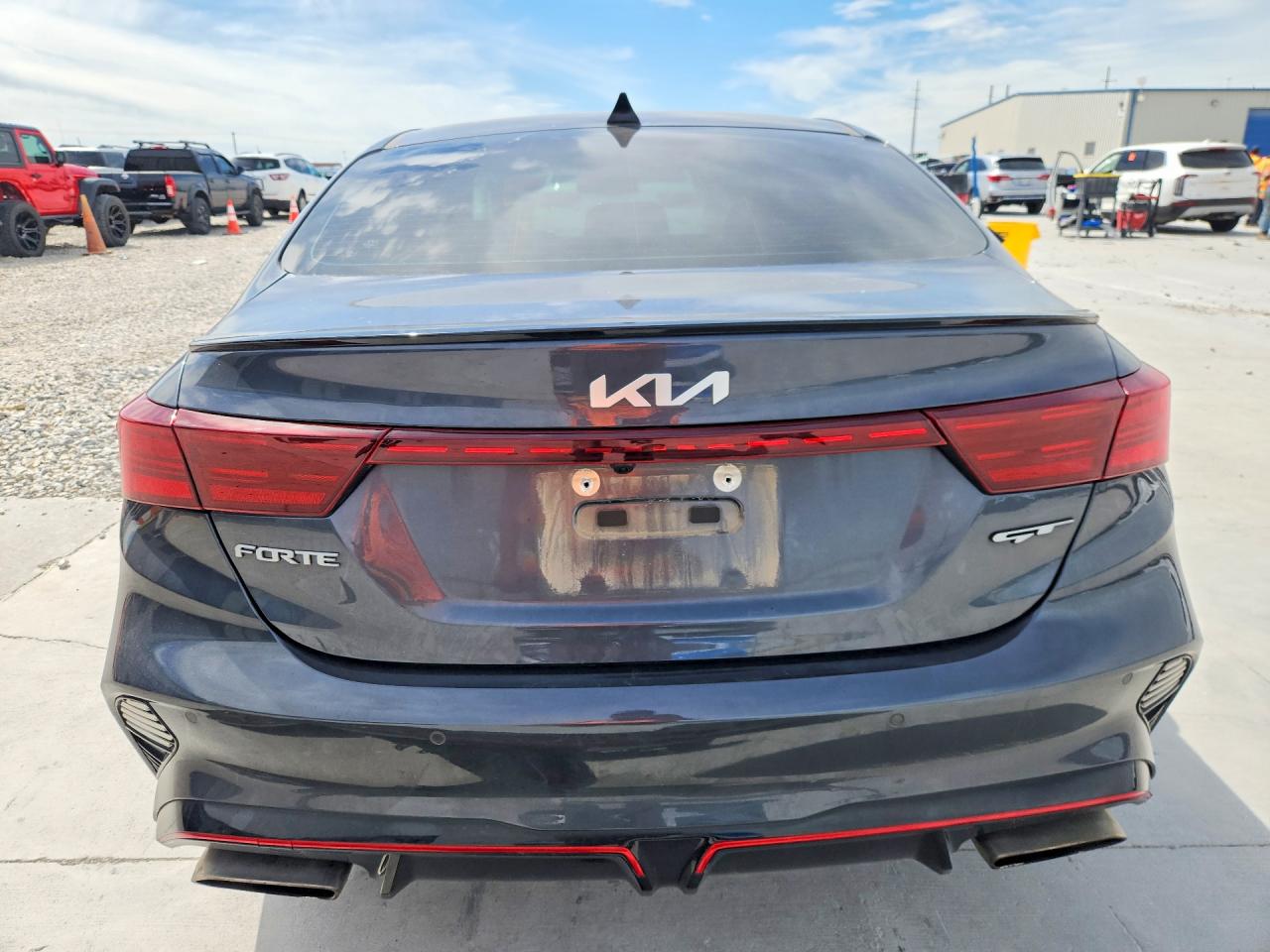 2023 KIA FORTE GT photo 11