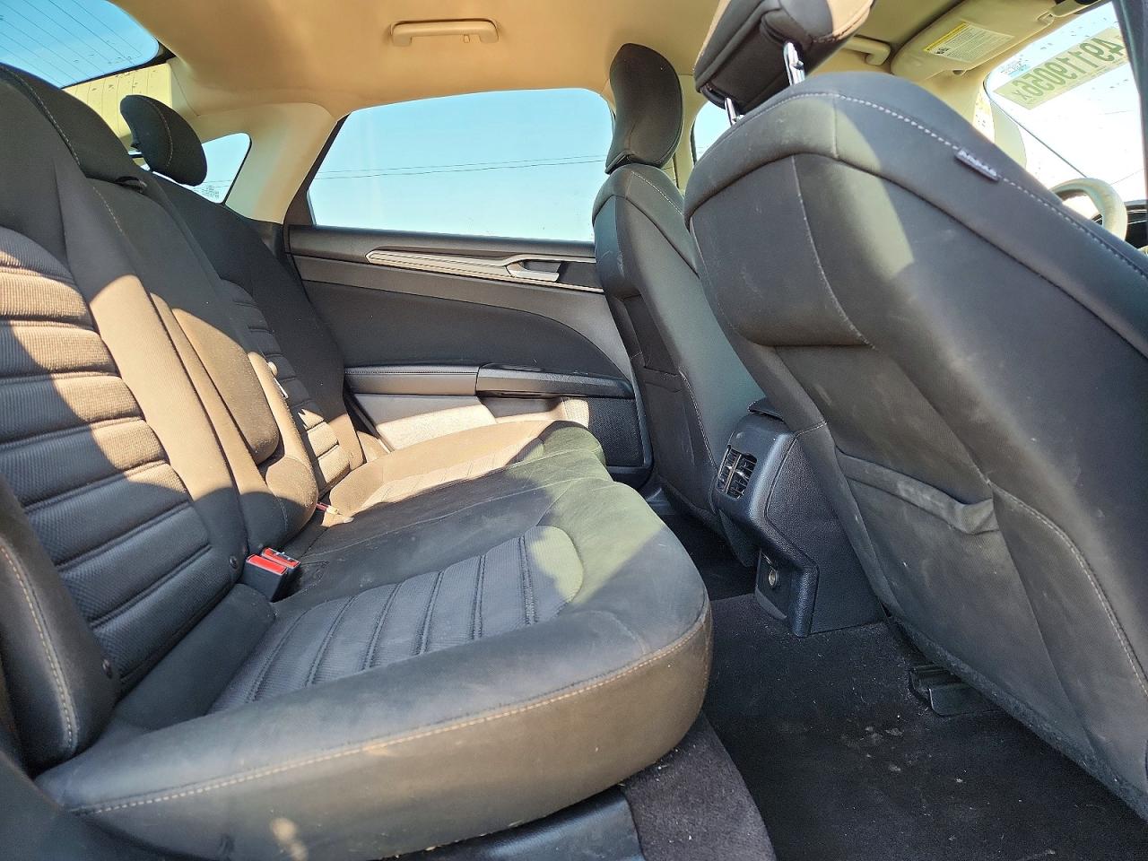 2019 FORD FUSION SE photo 10