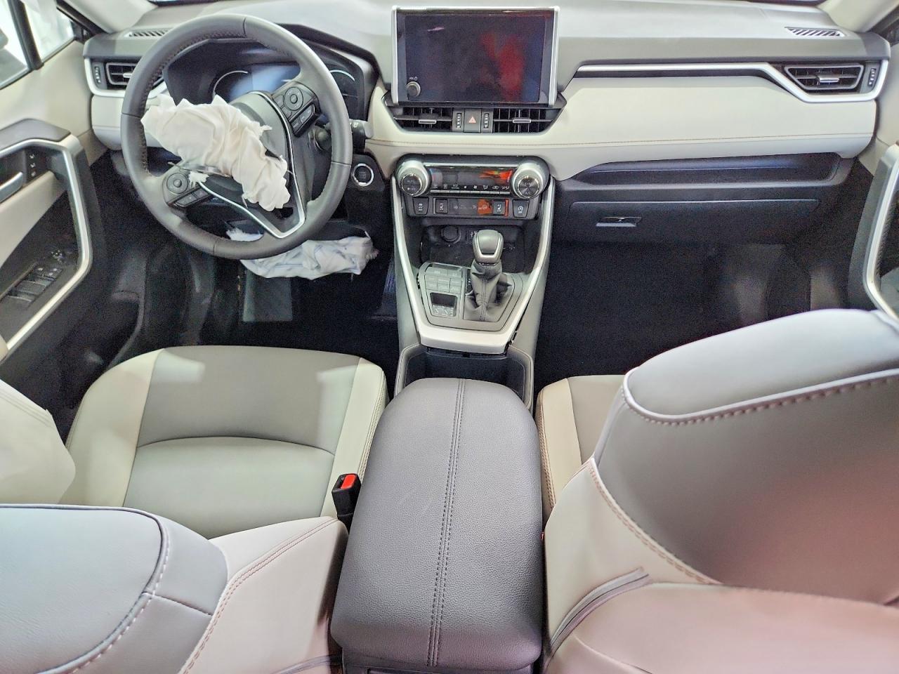 2025 TOYOTA RAV4 XLE PREMIUM photo 22