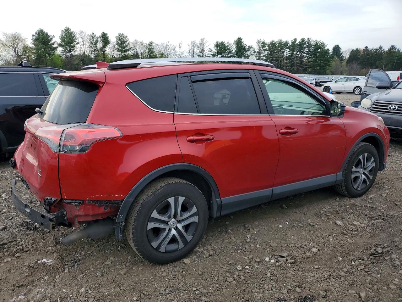 2016 TOYOTA RAV4 LE photo 3