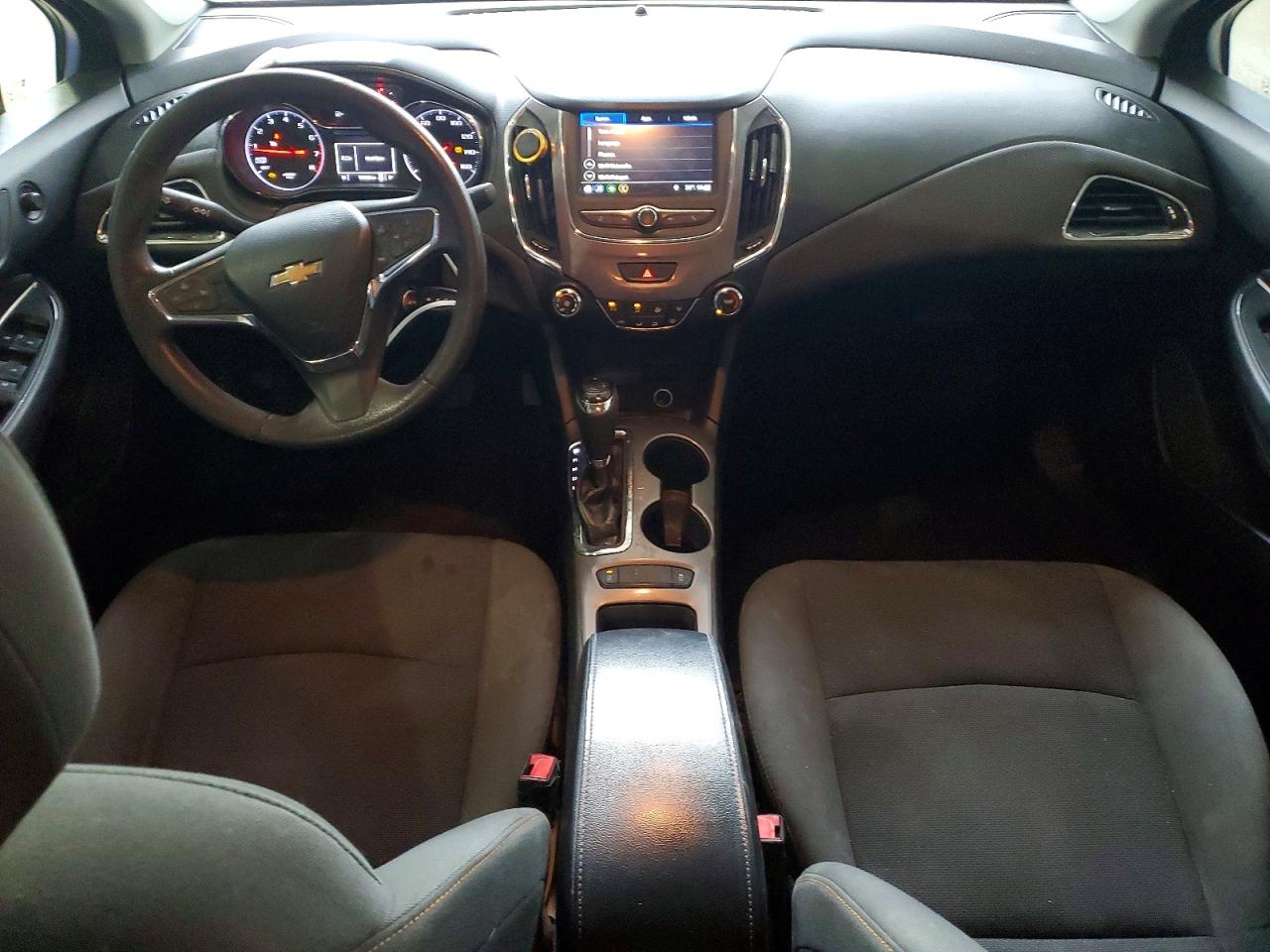 2019 CHEVROLET CRUZE LS photo 8