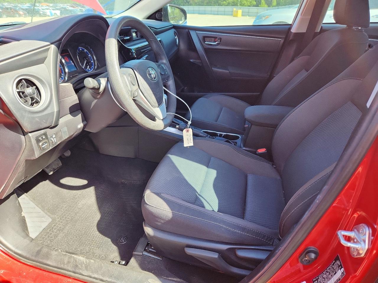 2018 TOYOTA COROLLA LE photo 13