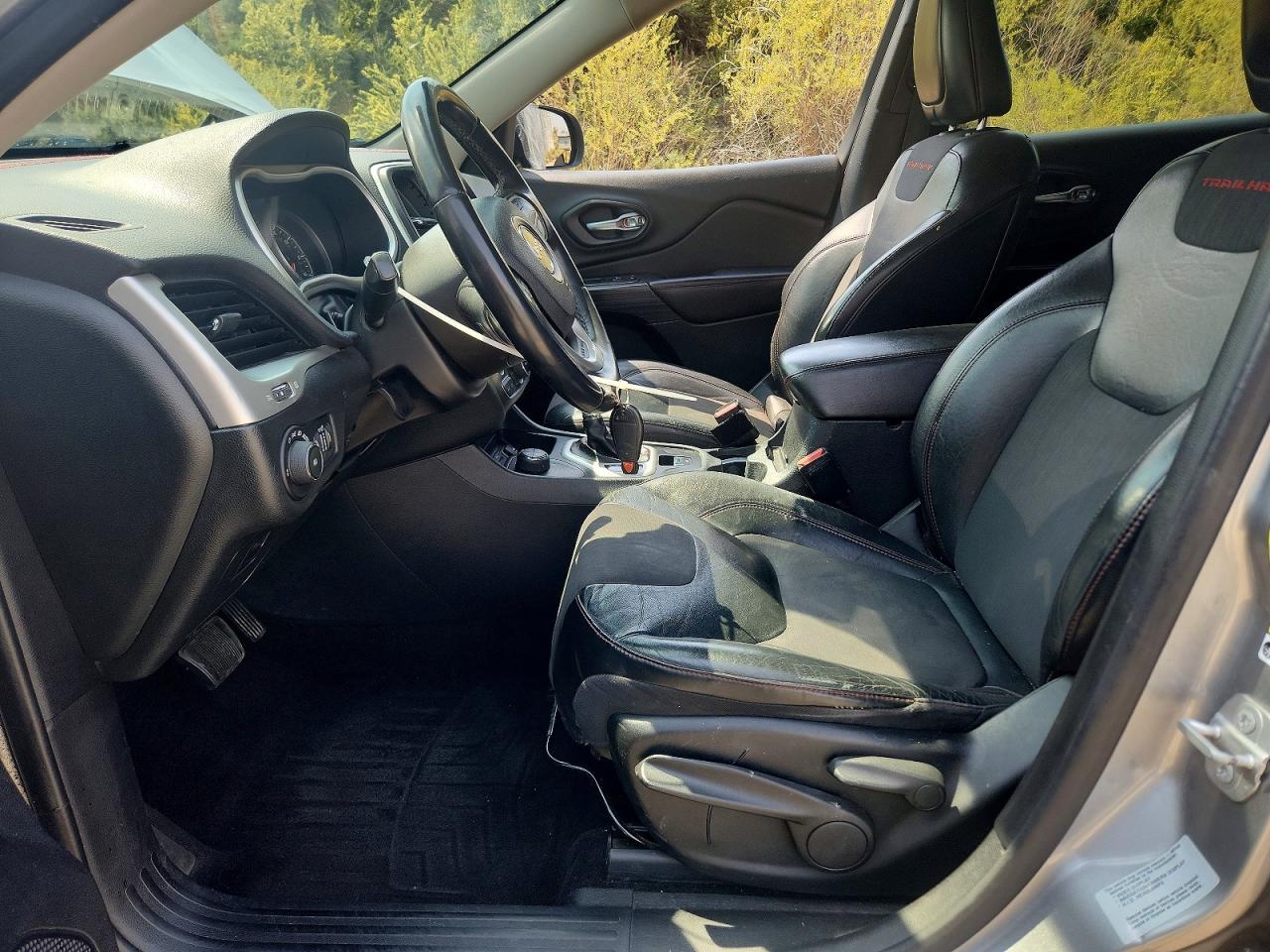 2015 JEEP CHEROKEE TRAILHAWK photo 13