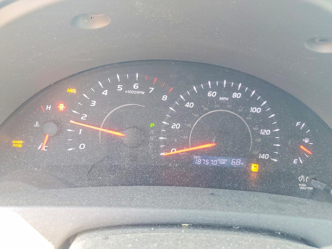 2011 TOYOTA CAMRY LE photo 25