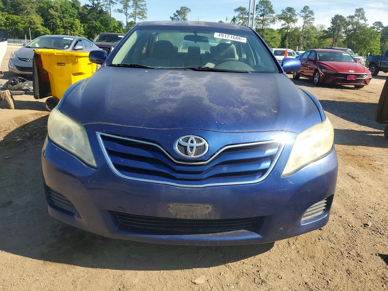 2011 TOYOTA CAMRY LE photo 13