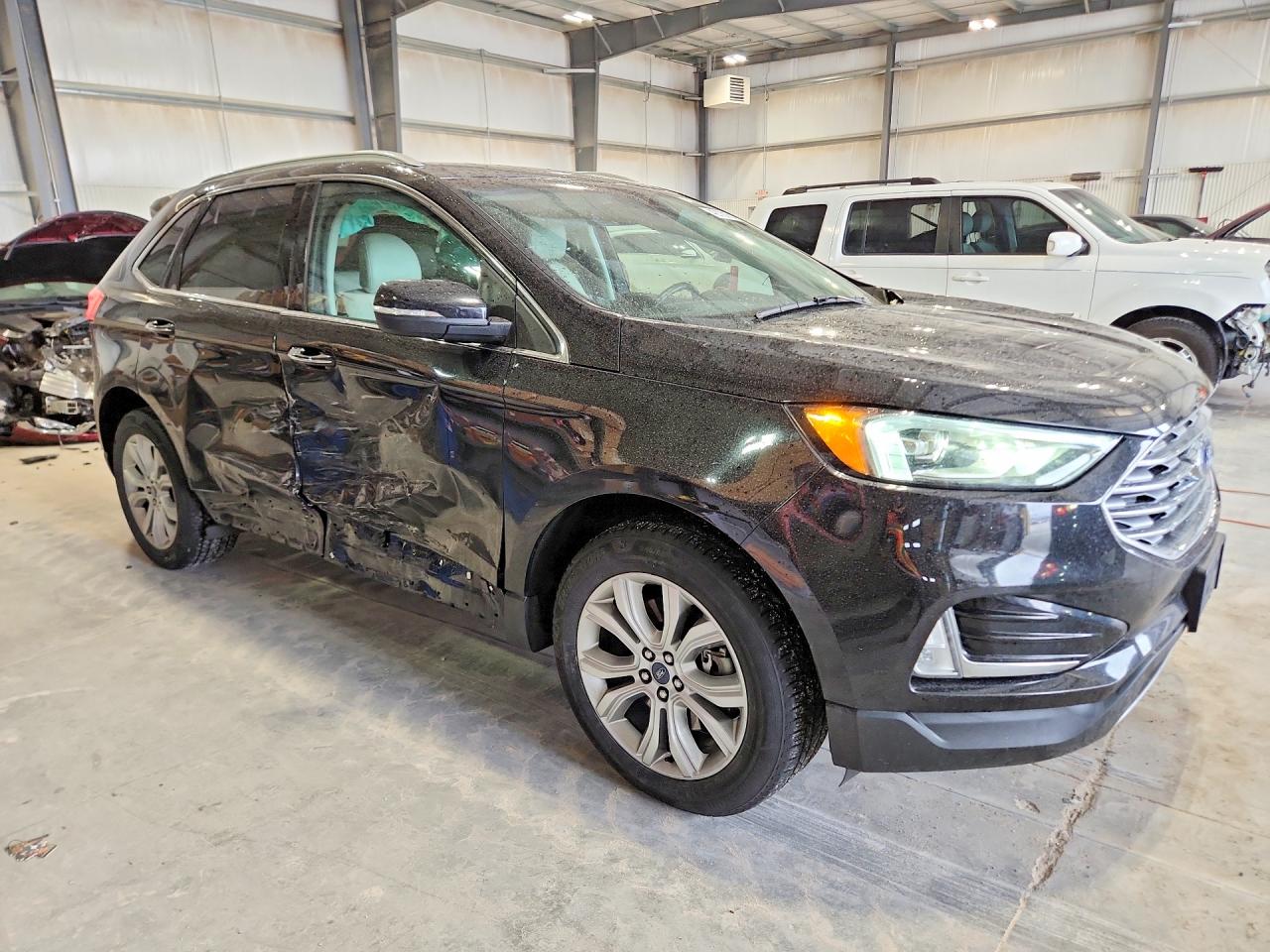 2019 FORD EDGE TITANIUM photo 4