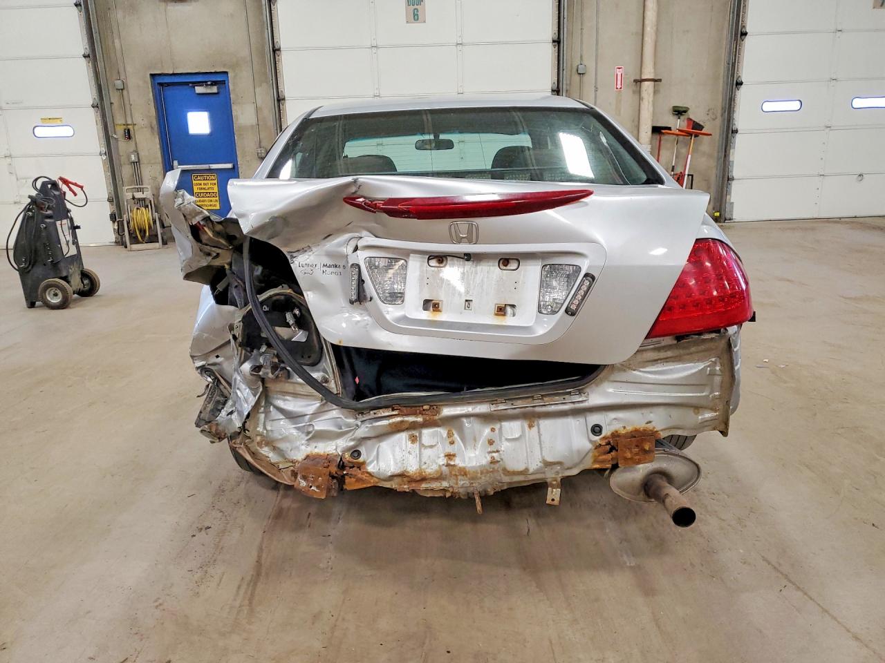 2006 HONDA ACCORD LX photo 16
