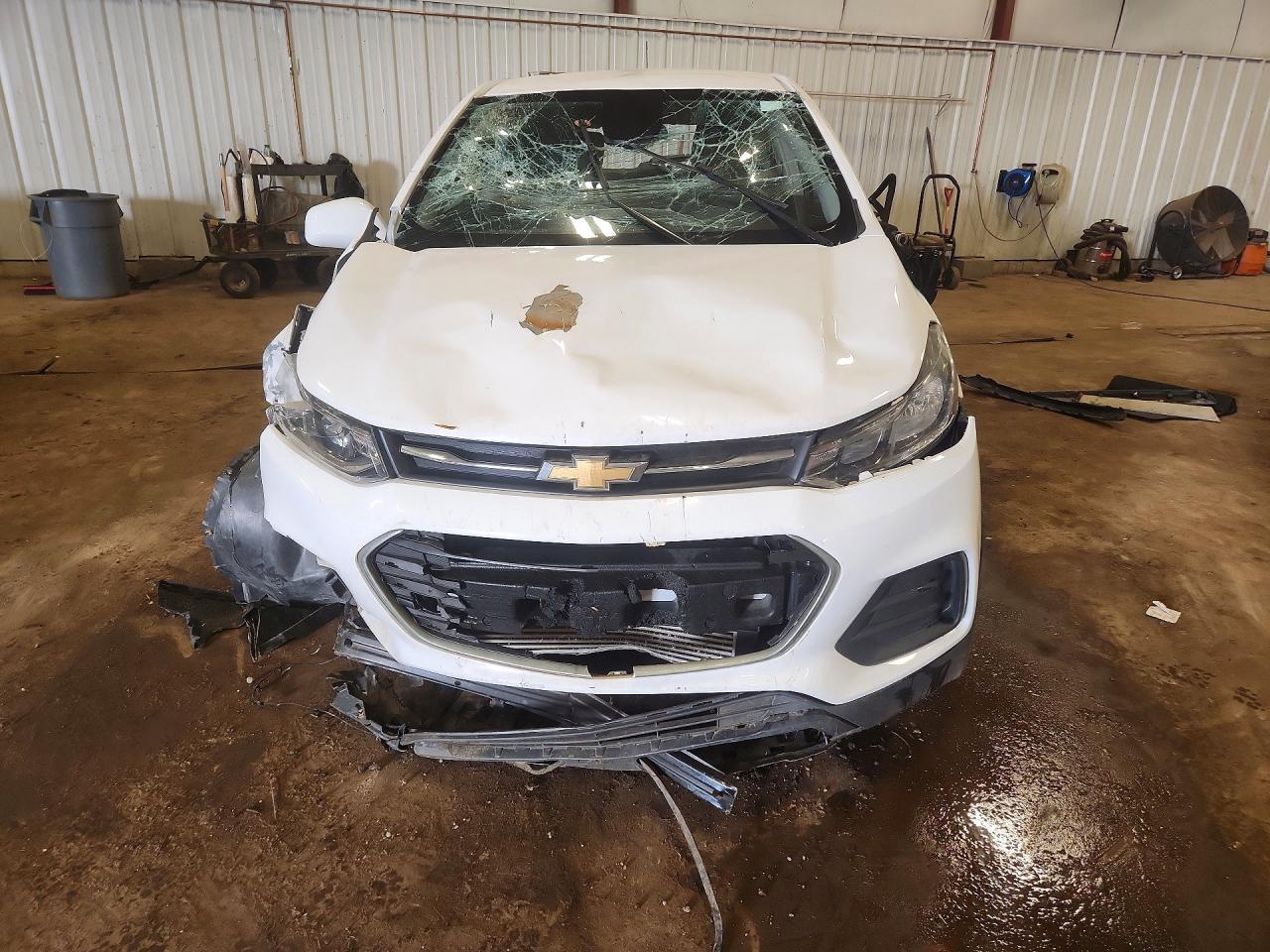 2017 CHEVROLET TRAX LS photo 9