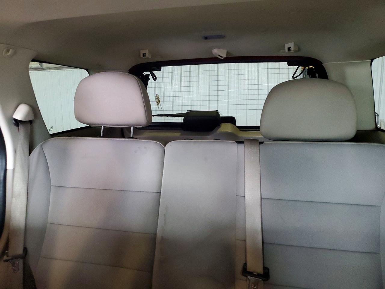 2011 FORD ESCAPE XLT photo 17