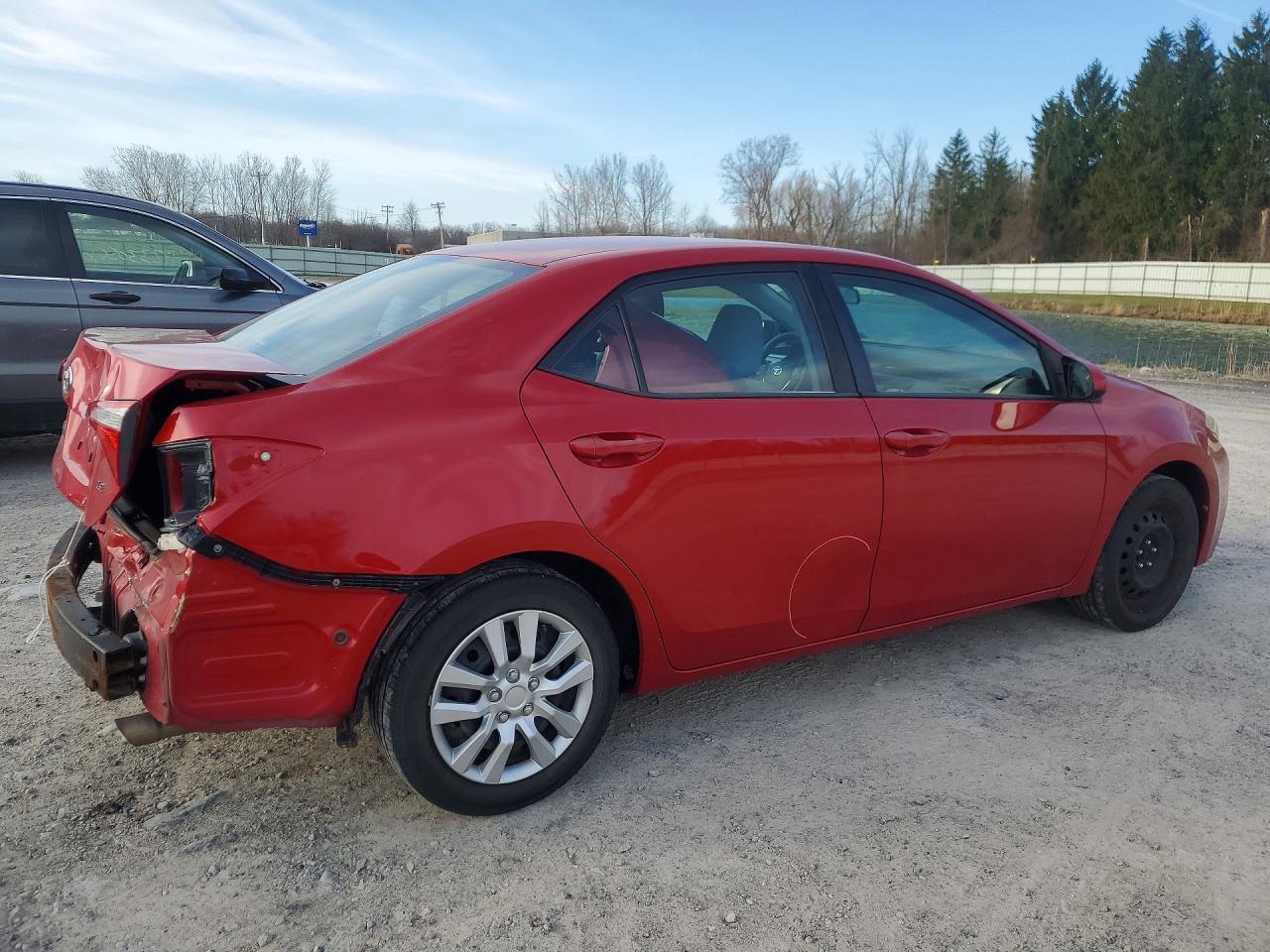 2014 TOYOTA COROLLA LE photo 3