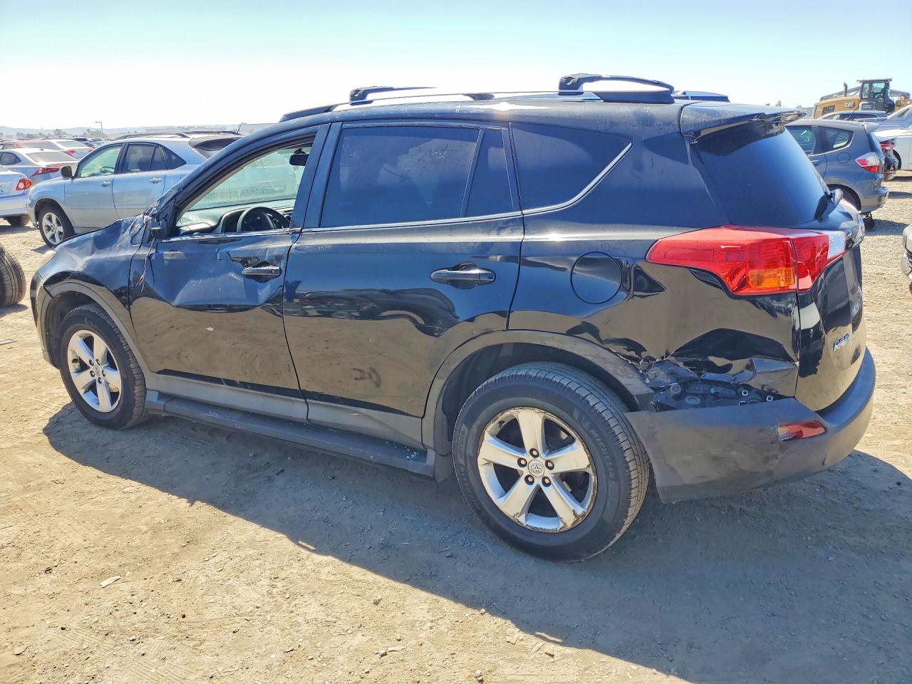 2014 TOYOTA RAV4 XLE photo 2