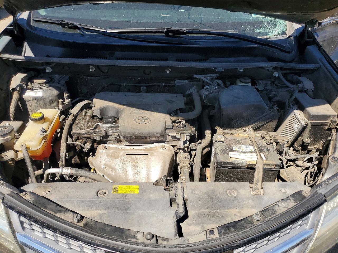 2014 TOYOTA RAV4 XLE photo 12