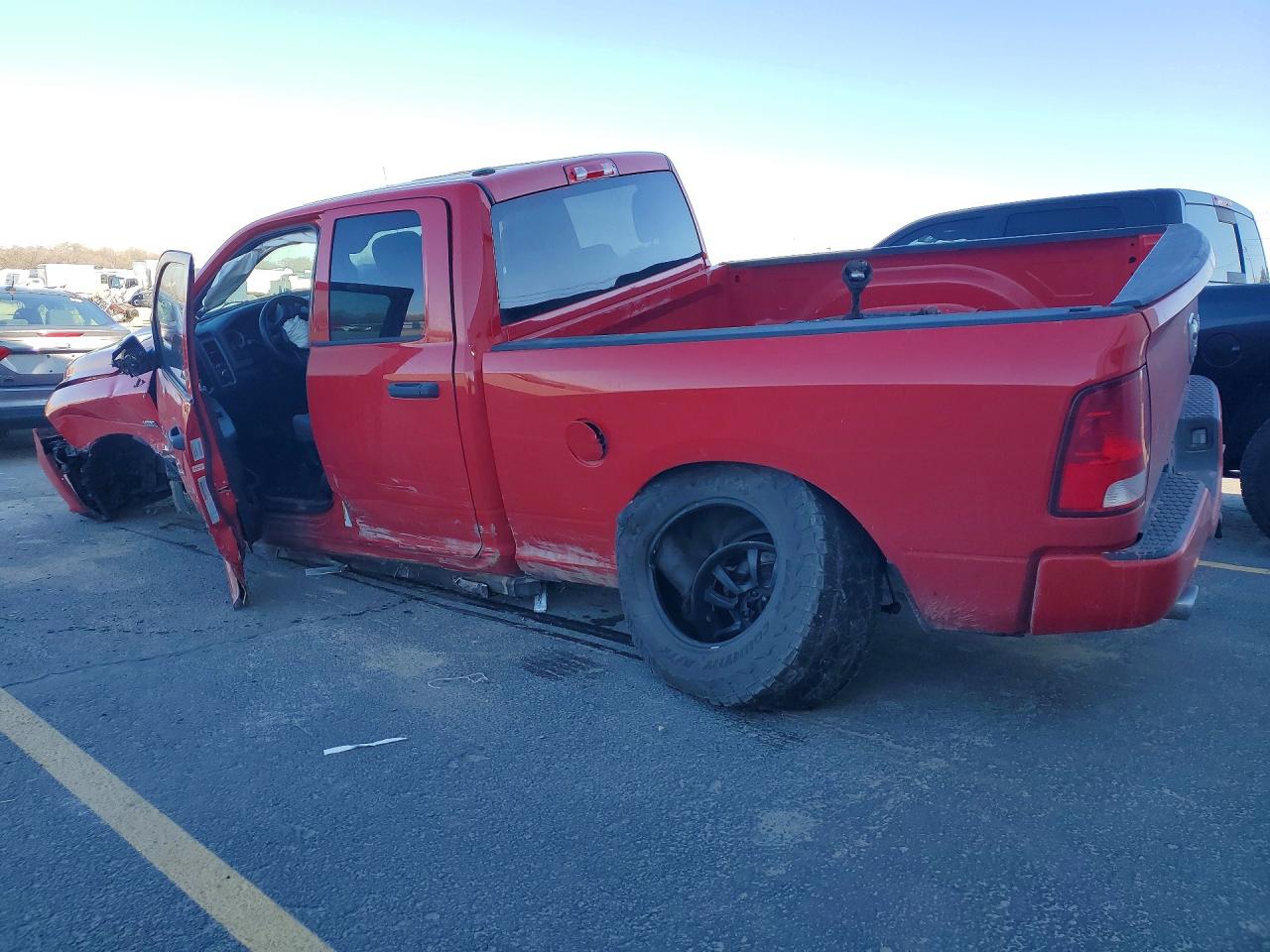 2016 RAM 1500 photo 4