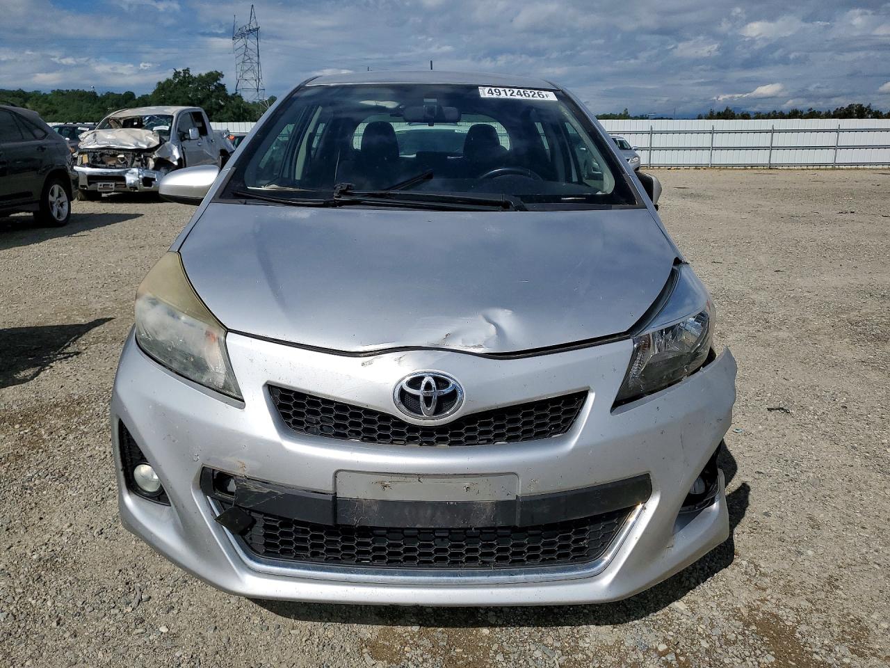2012 TOYOTA YARIS 5-DOOR SE photo 9