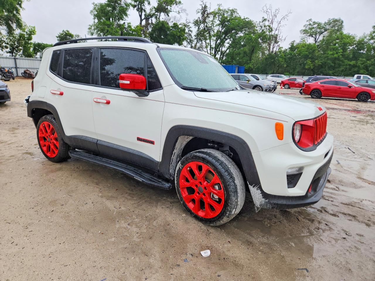 2023 JEEP RENEGADE LATITUDE photo 4