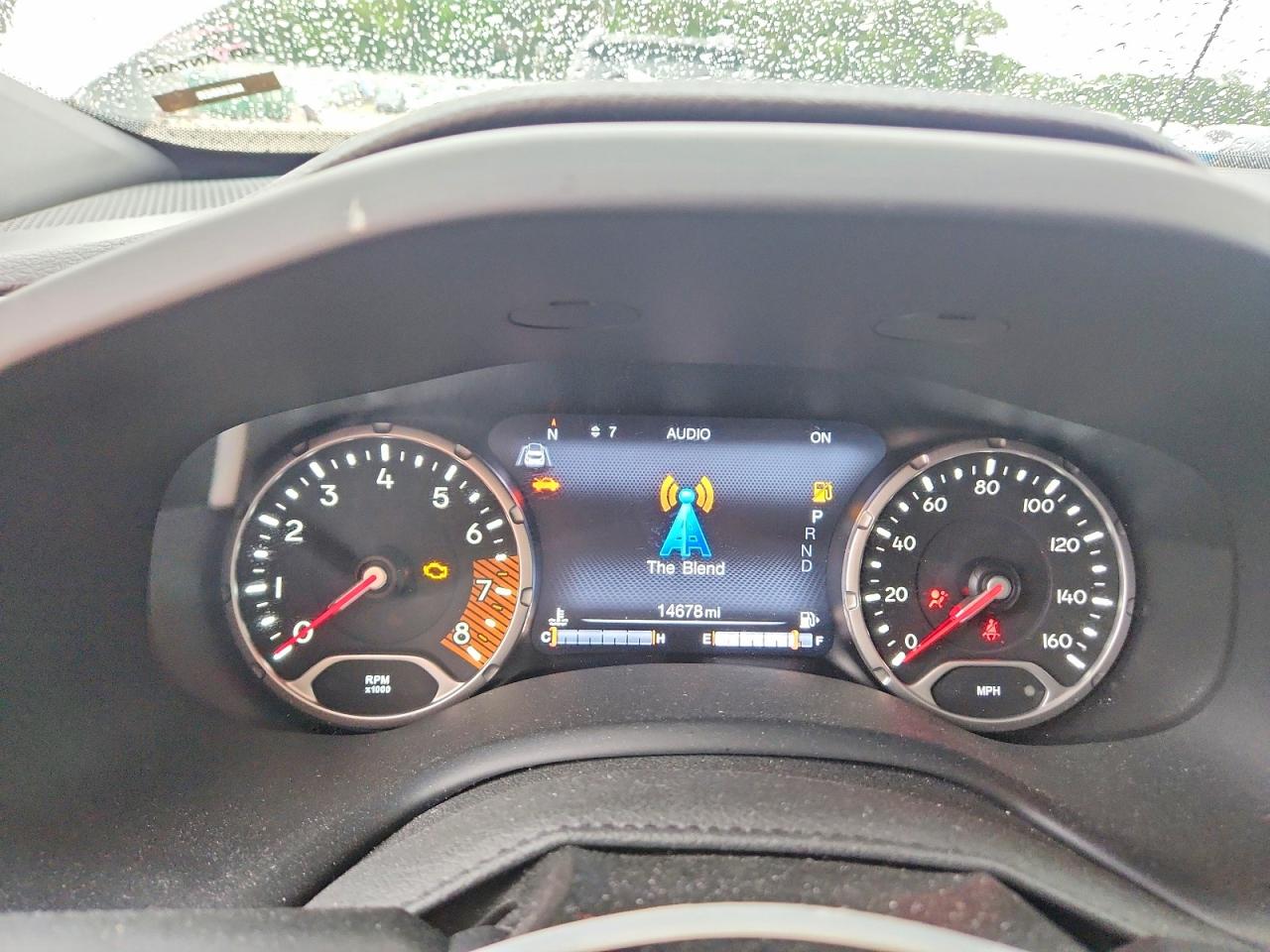 2023 JEEP RENEGADE LATITUDE photo 9