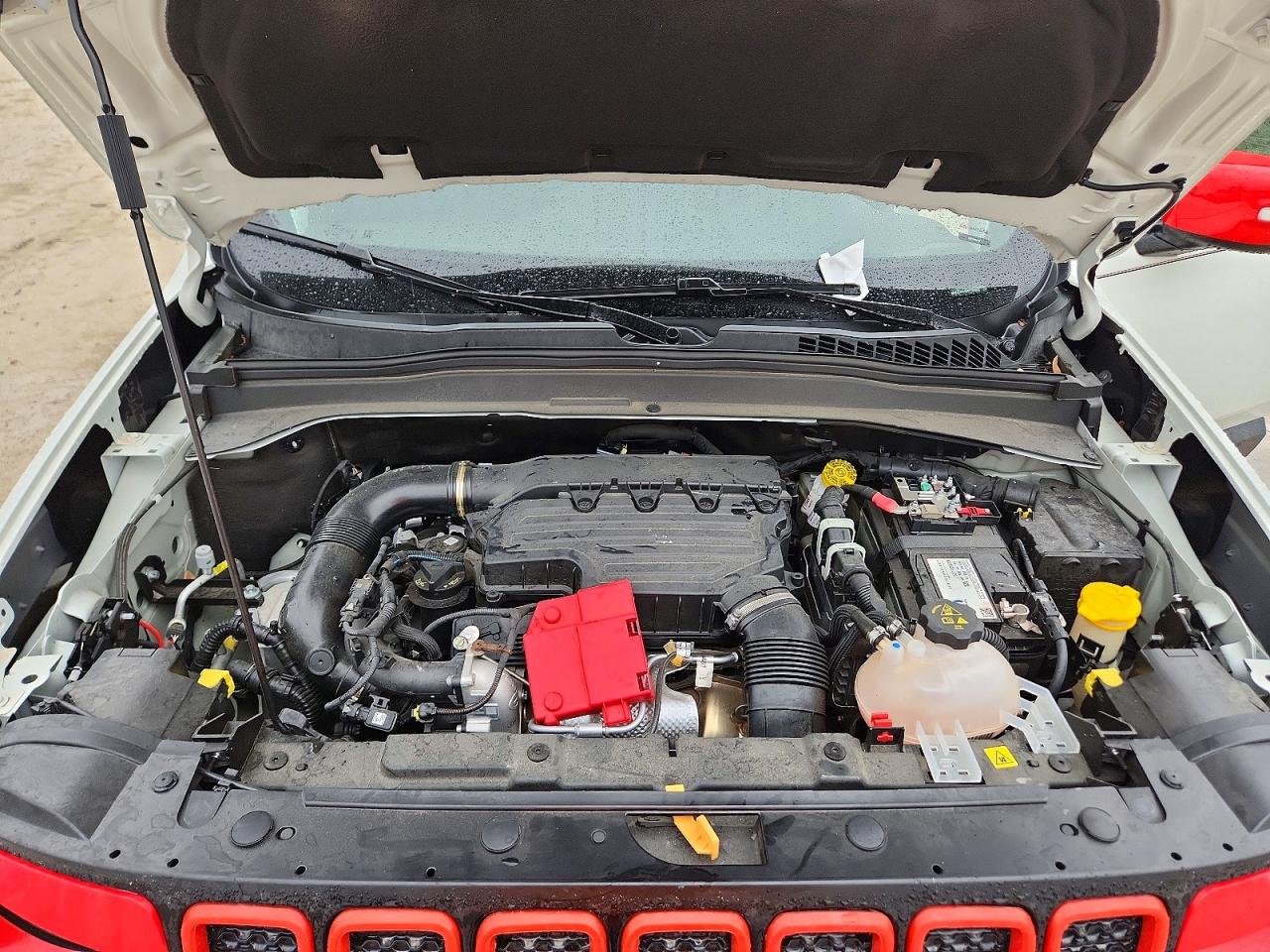 2023 JEEP RENEGADE LATITUDE photo 12