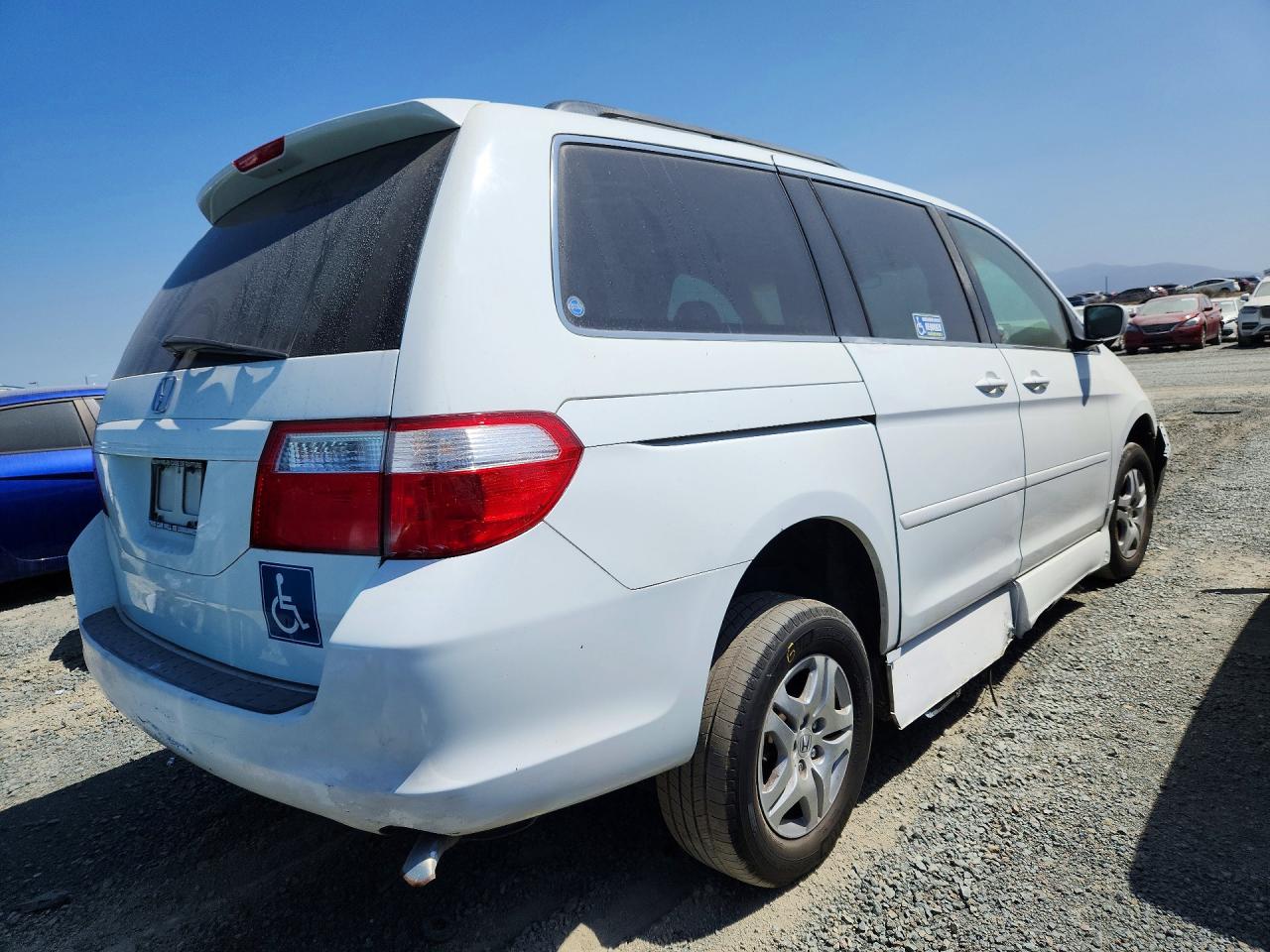 2006 HONDA ODYSSEY EX photo 7