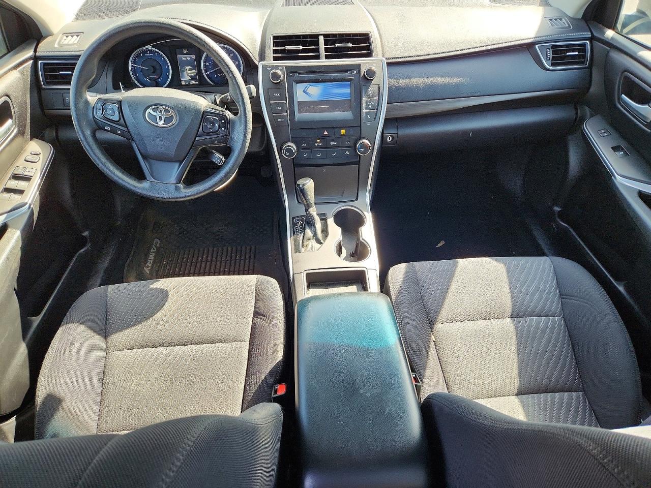 2017 TOYOTA CAMRY LE photo 15