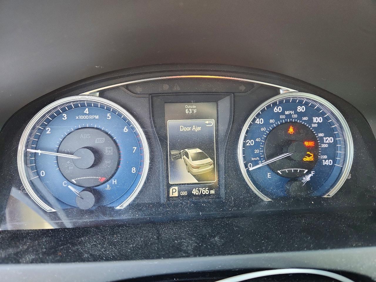 2017 TOYOTA CAMRY LE photo 17